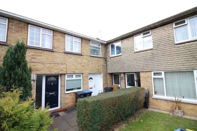  Image of 4 bedroom Terraced house for sale in Spring Hills Harlow CM20 at Spring Hills  Harlow, CM20 1TD